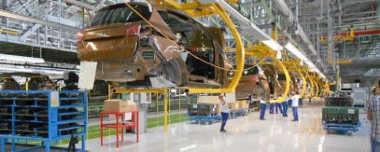 Producţia B-Max, oprită pentru 17 zile lucrătoare